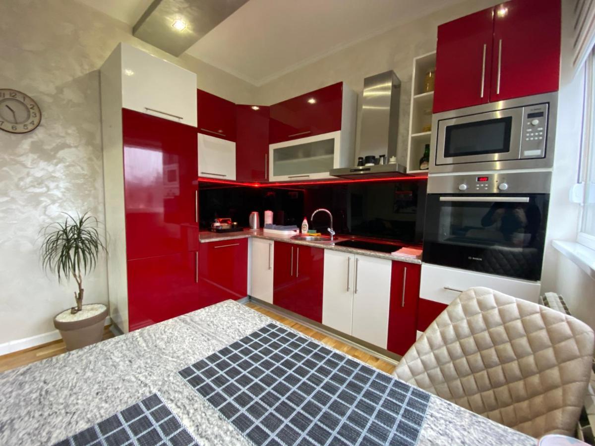 Apartman "Amy Delux" ゼニツァ エクステリア 写真