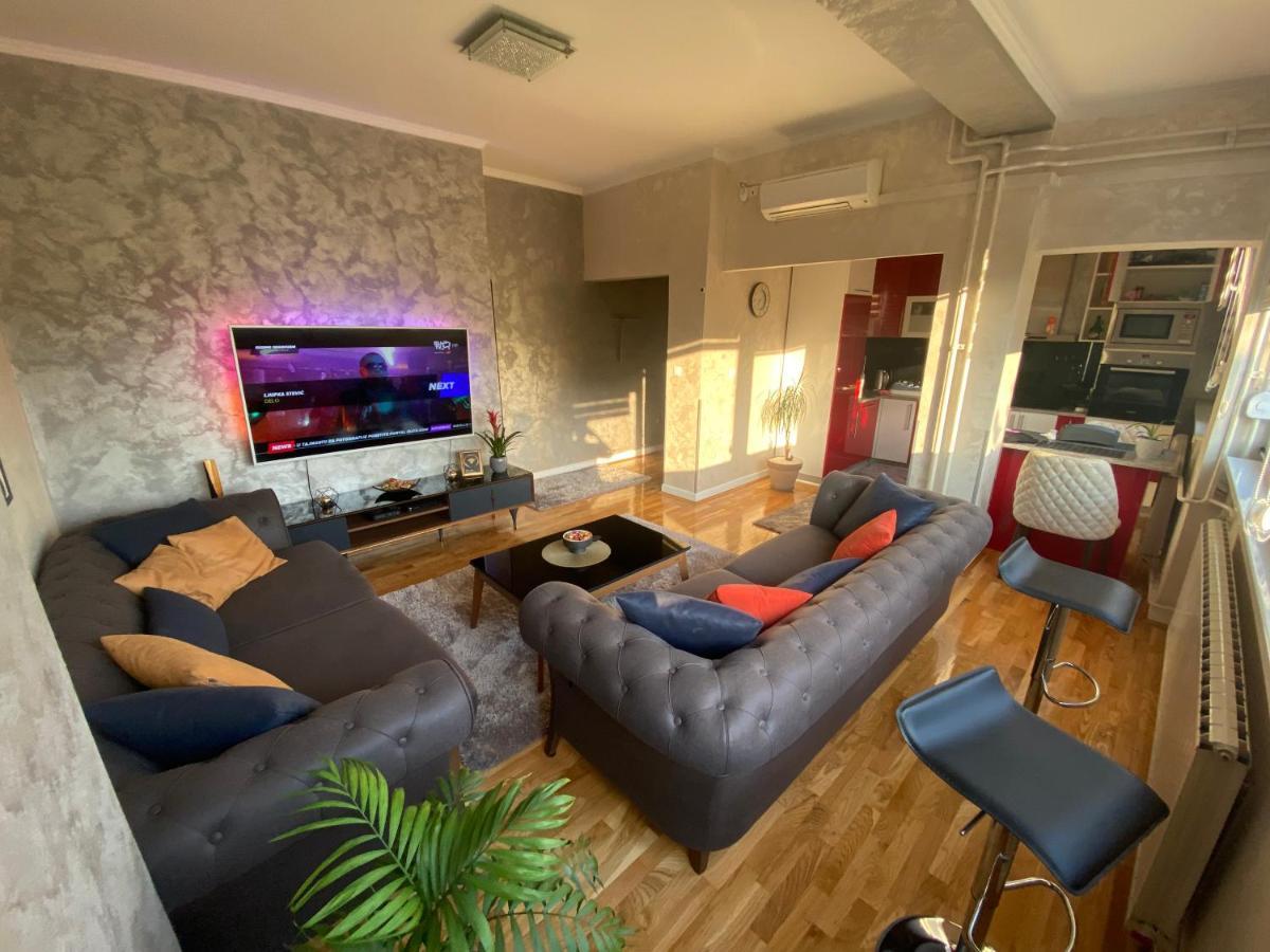 Apartman "Amy Delux" ゼニツァ エクステリア 写真