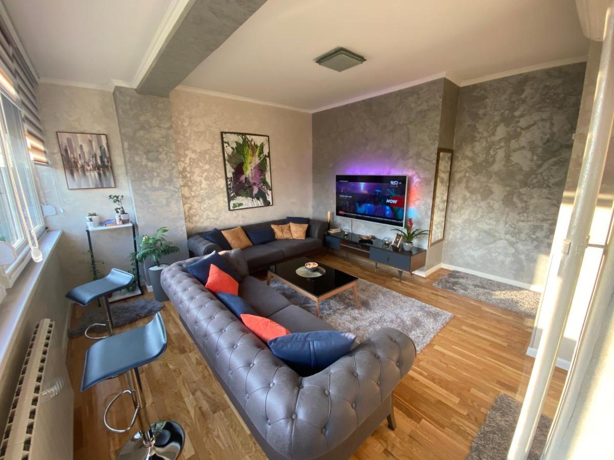 Apartman "Amy Delux" ゼニツァ エクステリア 写真