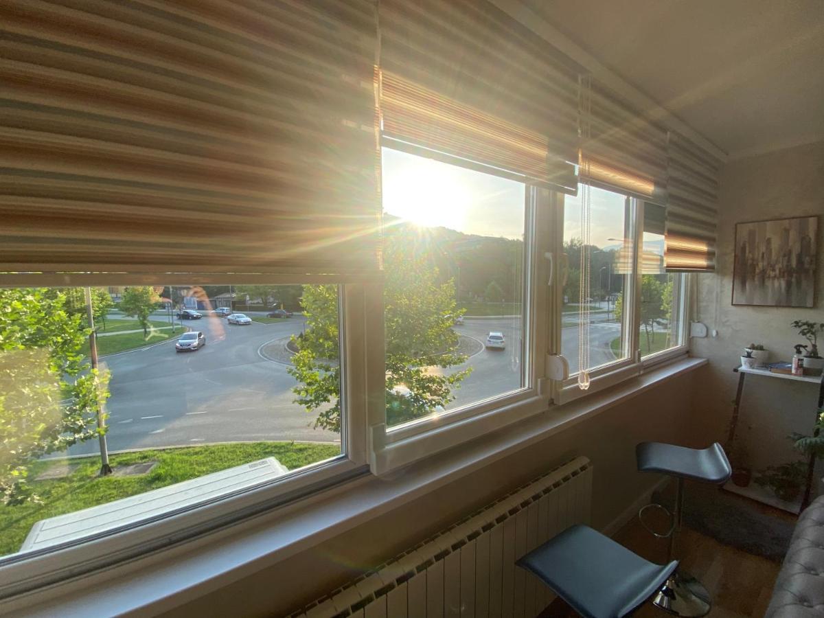 Apartman "Amy Delux" ゼニツァ エクステリア 写真